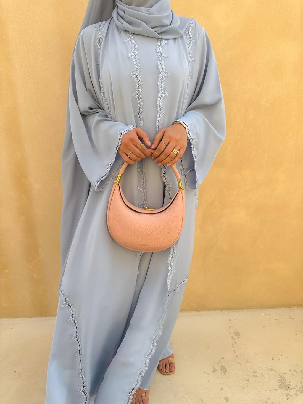 Sakina Abaya