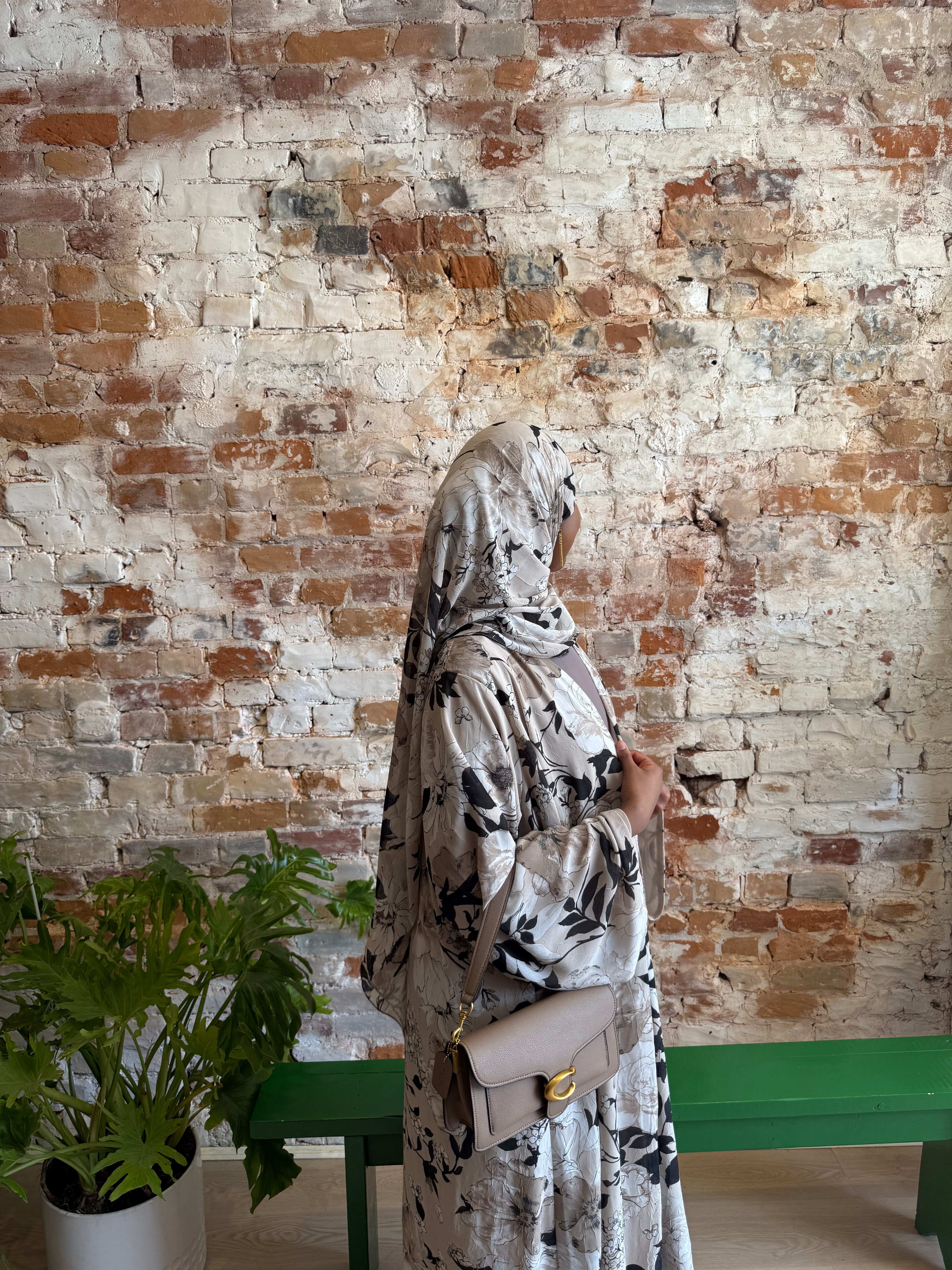 Vanilla Bloom Abaya